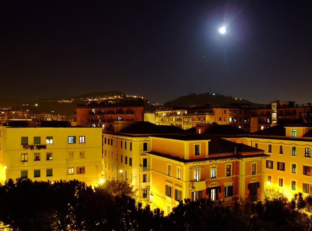 L'Una Di Notte Salerno Exterior photo